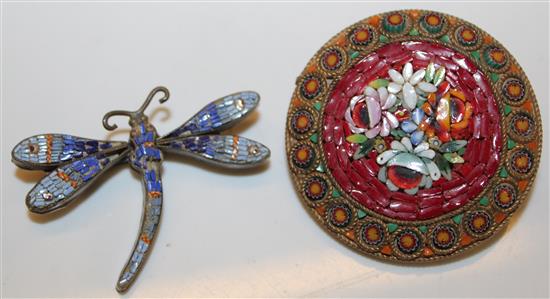 2 Italian micro mosaic brooches(-)